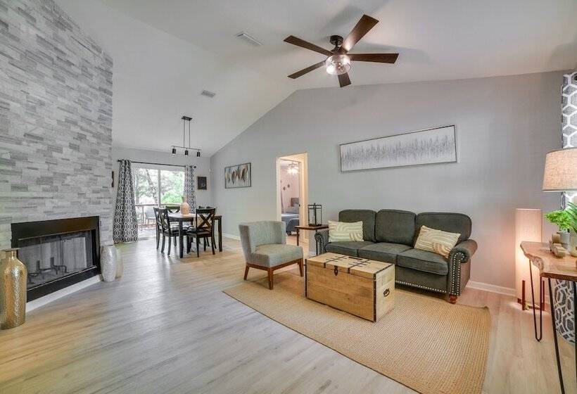 Tallahassee Home W/ Private Deck: 4 Mi To Downtown