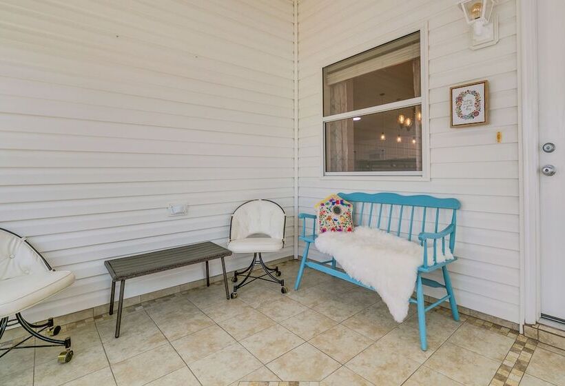 Home W/ Pool + Pickleball Access In The Villages!