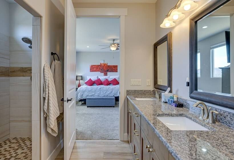 Toquerville Home W/ Mtn Views, Near State Parks!