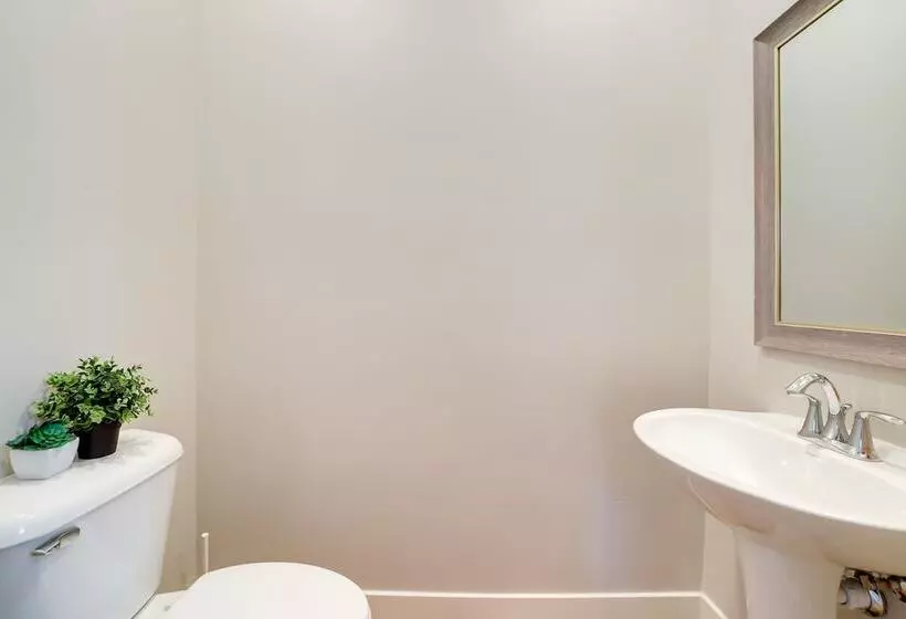 Toquerville Home W/ Mtn Views, Near State Parks!