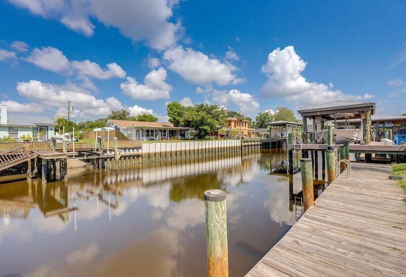 Waterfront Jacksonville Retreat W/ Boat Dock!