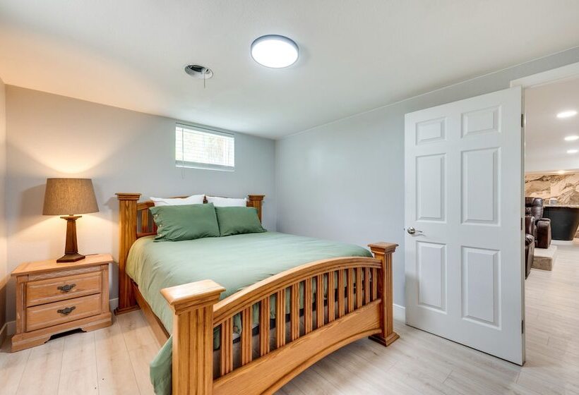 Pet Friendly Gem W/ Private Yard In Westminster!