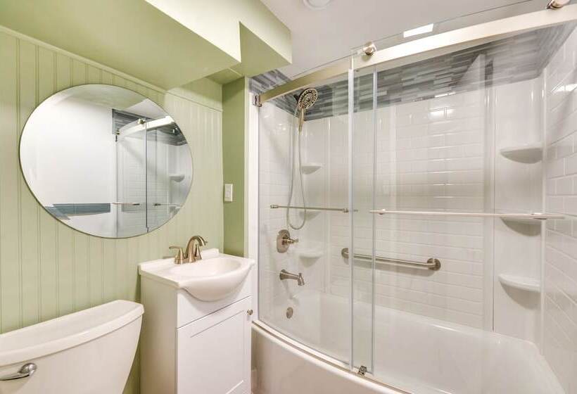 Pet Friendly Gem W/ Private Yard In Westminster!