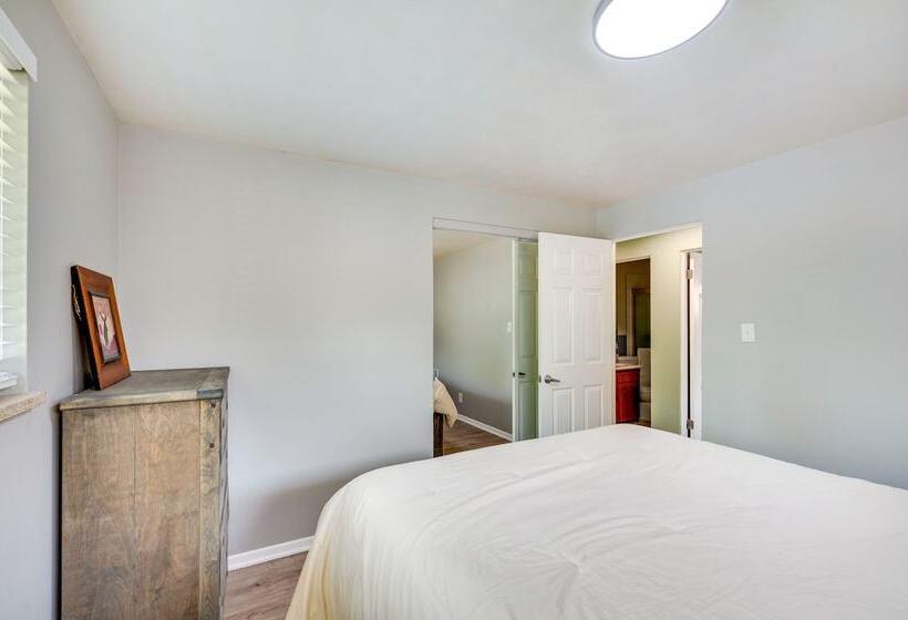 Pet Friendly Gem W/ Private Yard In Westminster!