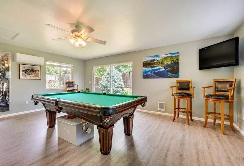 Pet Friendly Gem W/ Private Yard In Westminster!