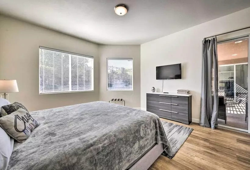 Bermuda Dunes Home W/ Private Pool, Patio & Grill!