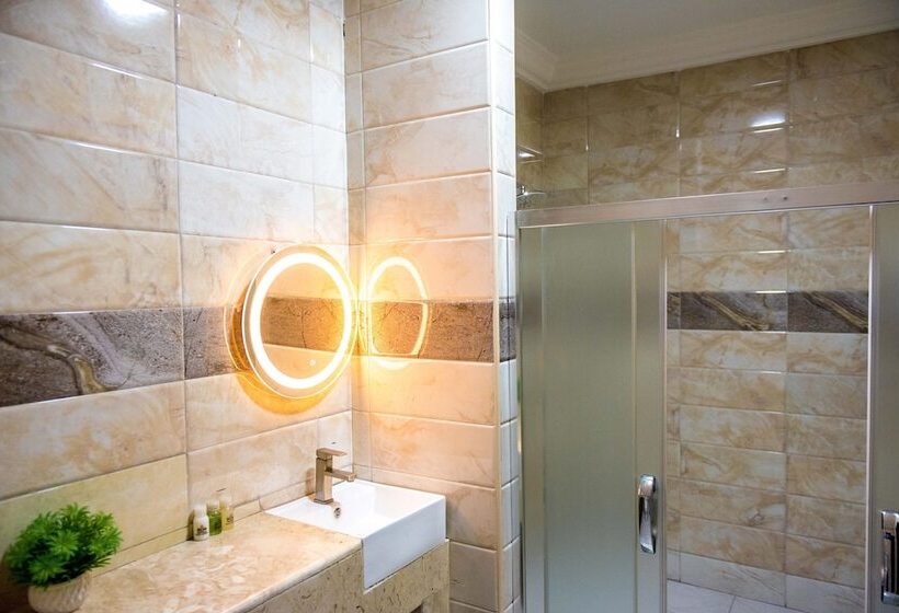 Bon Hotel Hyatti Warri