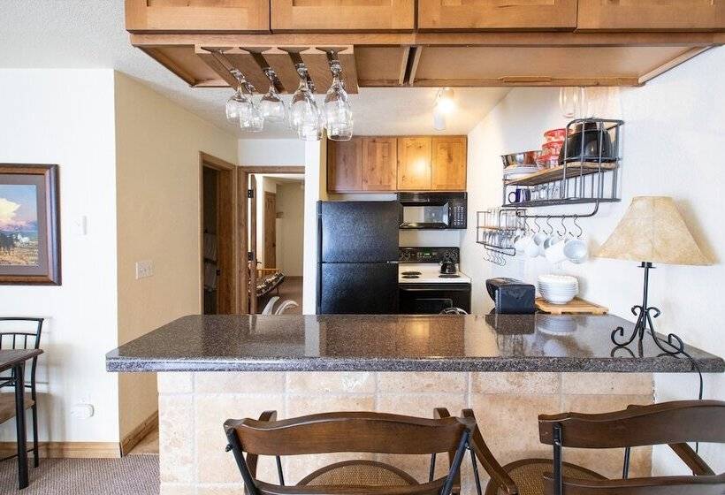 Boomerang Village 201 By Avantstay Ski In/ Ski Out Unit Close To Town!