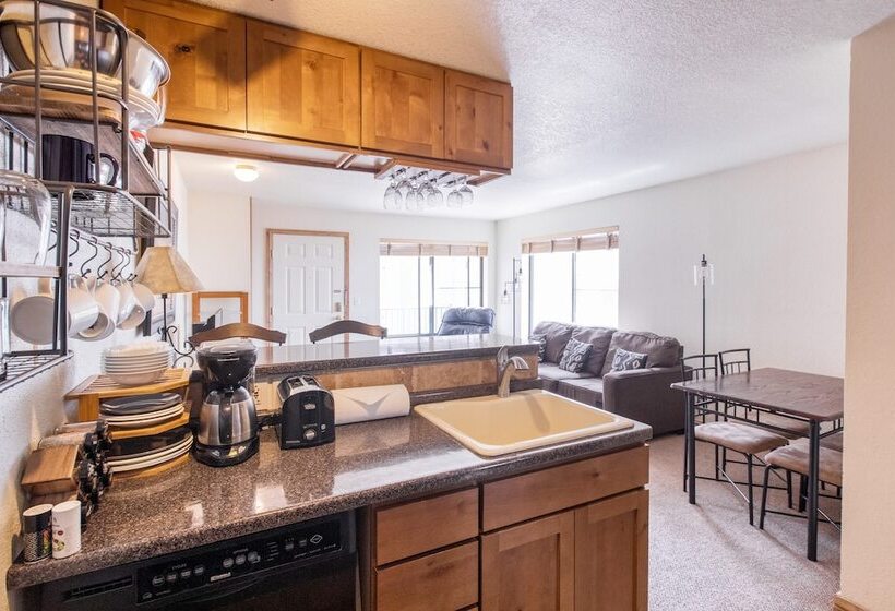 Boomerang Village 201 By Avantstay Ski In/ Ski Out Unit Close To Town!