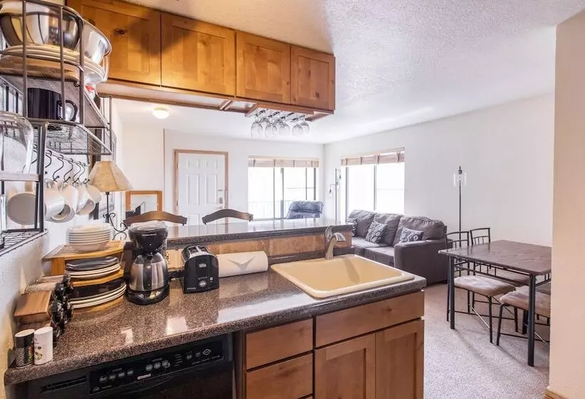 Boomerang Village 201 By Avantstay Ski In/ Ski Out Unit Close To Town!