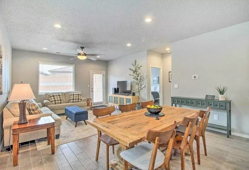 Family Friendly Rio Rancho Home Near Old Town
