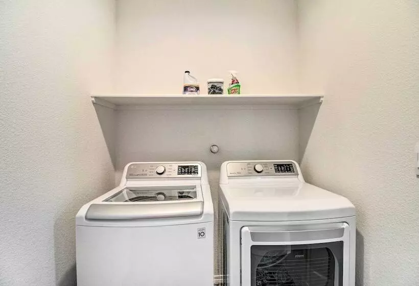 Family Friendly Rio Rancho Home Near Old Town