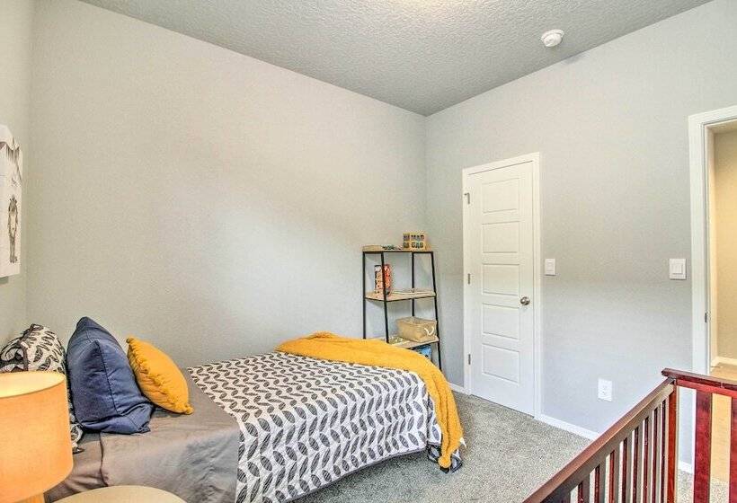 Family Friendly Rio Rancho Home Near Old Town