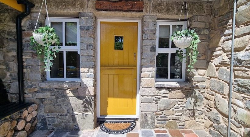 Frontview Cottage Sleeps 6