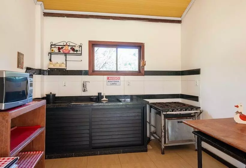 Hostelli Sitio Toca Do Leao