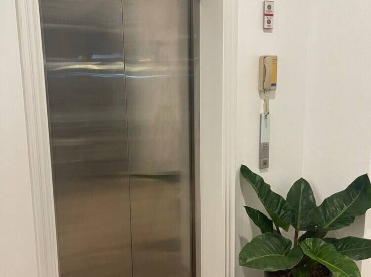 هتل Arsh Boutique