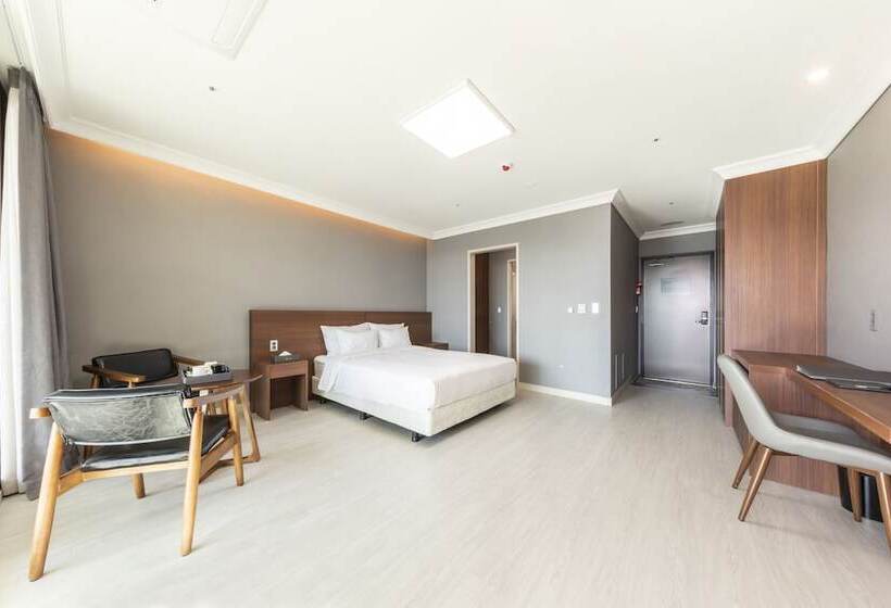 Hotel Baekhak Jayuro Resort