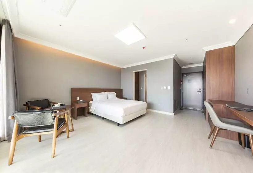 Hotelli Baekhak Jayuro Resort