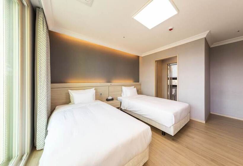 Hotel Baekhak Jayuro Resort