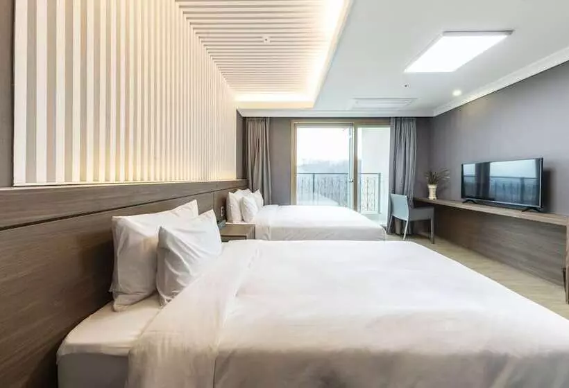 Hotelli Baekhak Jayuro Resort