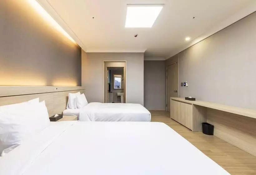 Hotelli Baekhak Jayuro Resort