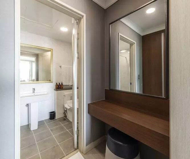 Hotelli Baekhak Jayuro Resort