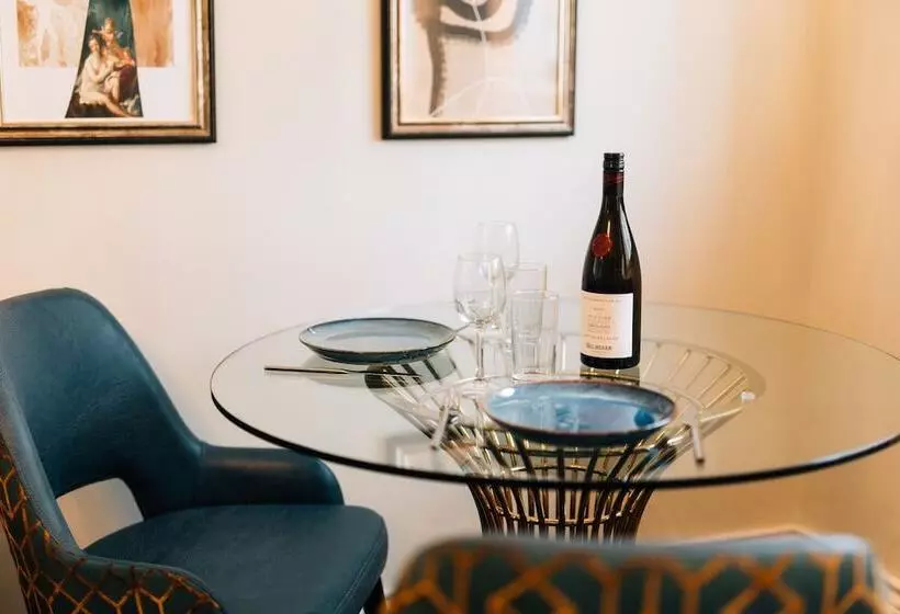 ホテル Bank Apartments