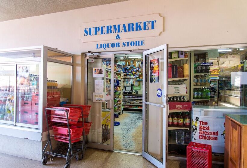 هتل Blue Lagoon Beach Studio At Montego Club Resort