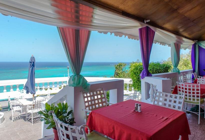 هتل Blue Lagoon Beach Studio At Montego Club Resort