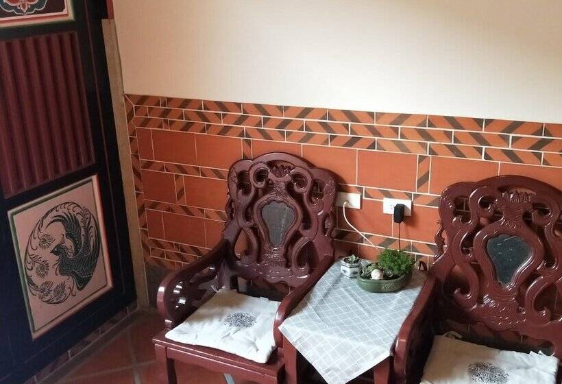 هتل Blue Mountain Inn