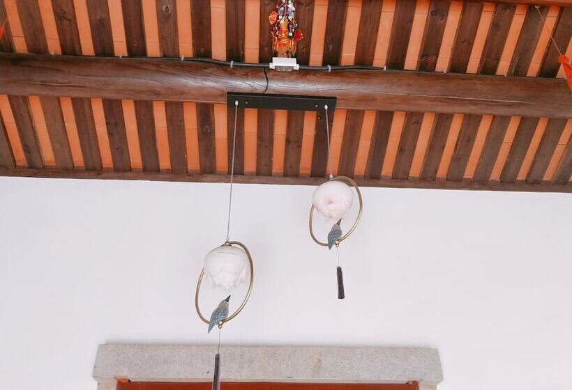 هتل Blue Mountain Inn