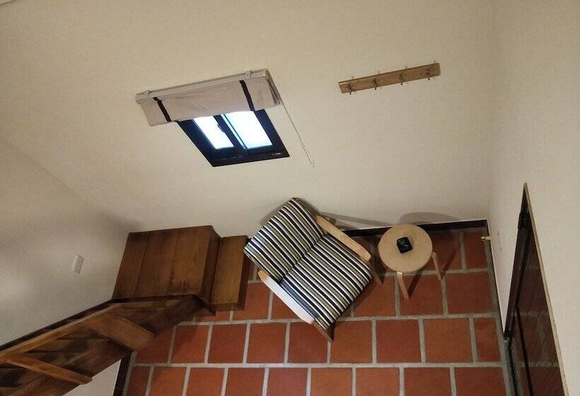 هتل Blue Mountain Inn