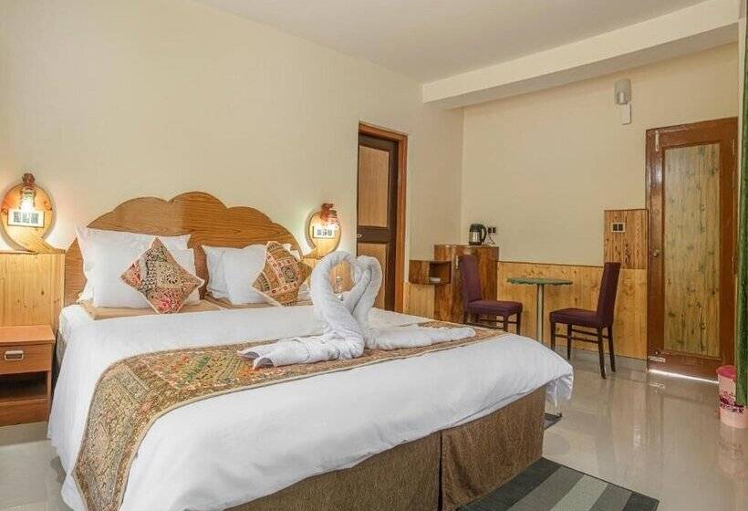 Hotel Echor Mud Huts Tabo, Spiti Valley