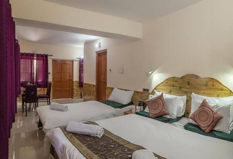 Hotel Echor Mud Huts Tabo, Spiti Valley