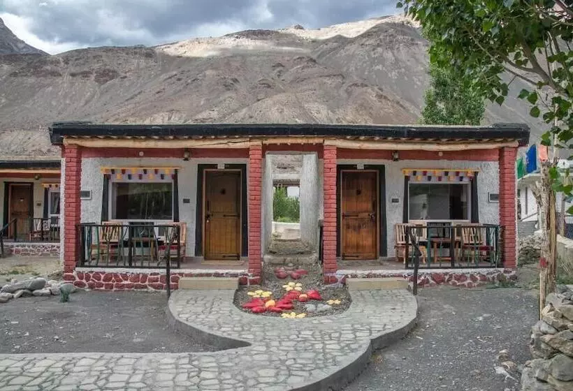 Hotelli Echor Mud Huts Tabo, Spiti Valley