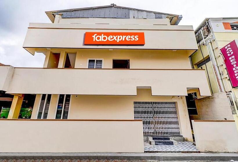 Hotelli Fabexpress Uv Residency 700m From Coimbatore International Airport
