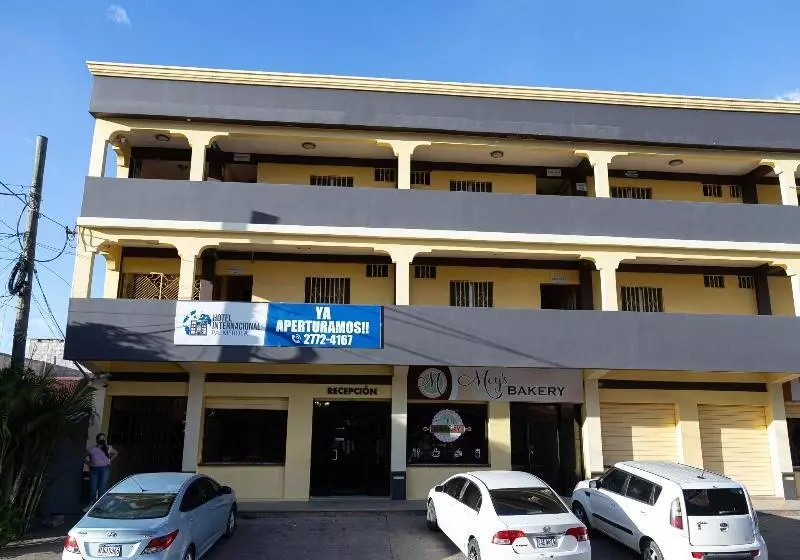 هتل Internacional Palmerola