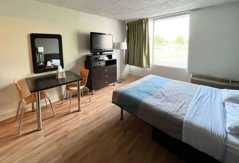 בית מלון כפרי Studio 6 Suites Clarion, Pa