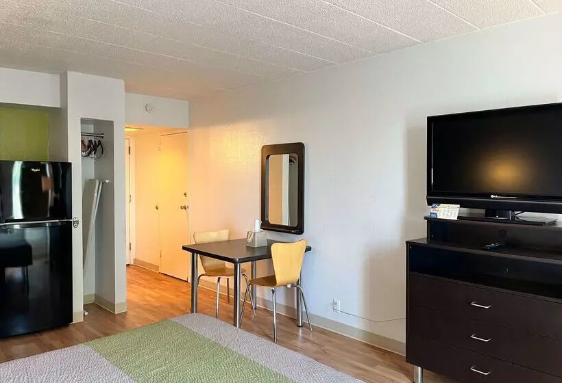 ホテル Studio 6 Suites Clarion, Pa