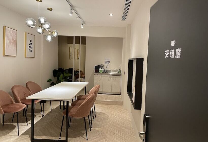 Meworld Hotel Taipei Main Station