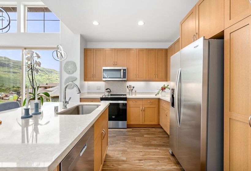 Le Ale A By Avantstay Ocean + Mountain Views!