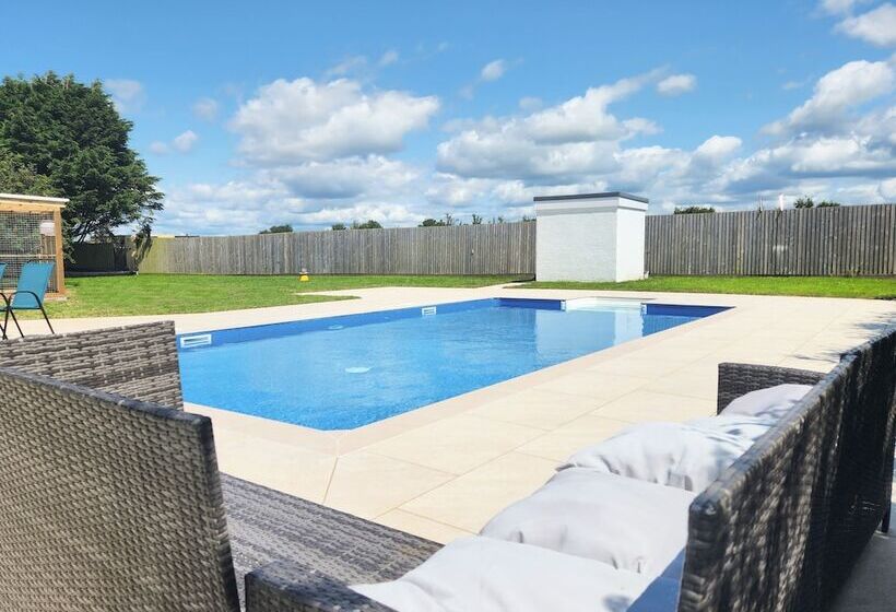 Пансион Sea View   1 Bed Suite   Port Eynon