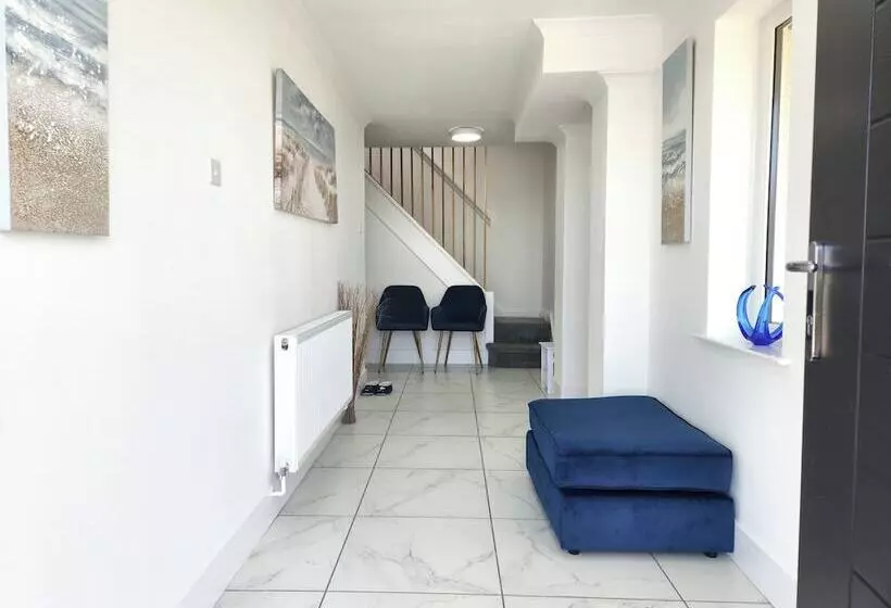 Majatalo Sea View   1 Bed Suite   Port Eynon