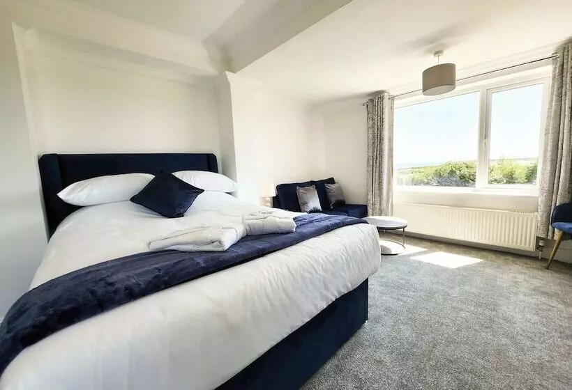 Majatalo Sea View   1 Bed Suite   Port Eynon