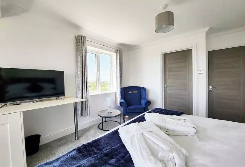 Majatalo Sea View   1 Bed Suite   Port Eynon