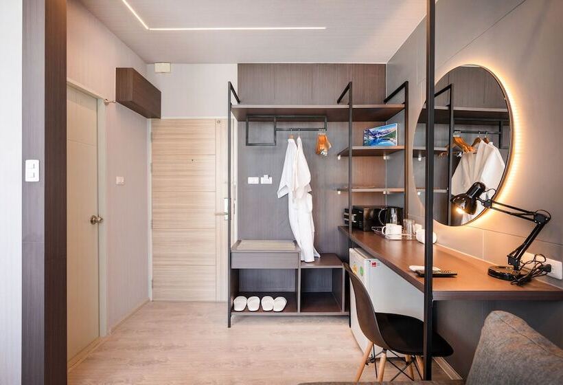 פנסיון The Grand Jomtien By Favstay