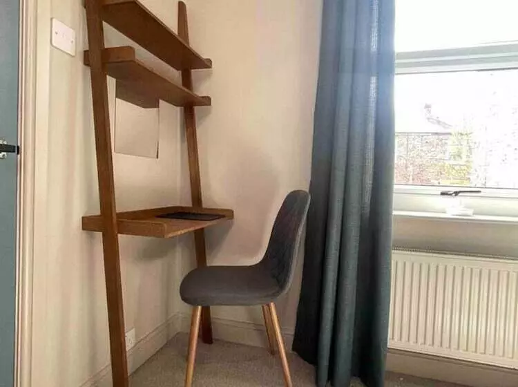 اقامتگاه Swan House 3 Bed Town House York   Up To 5 Guests