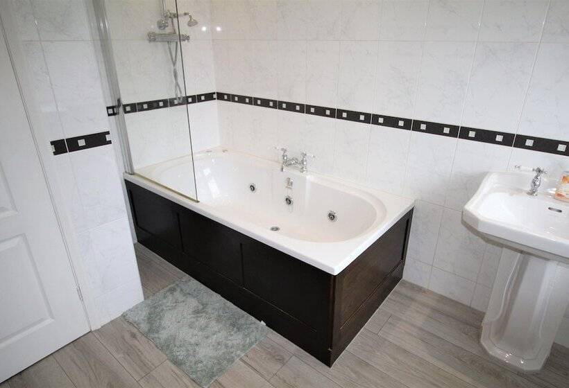 住所 Whitley Bay Sleeps 6 Refurbished Throughout