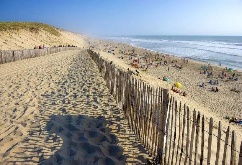 Lomakeskus Les Oyats Sylvadoures