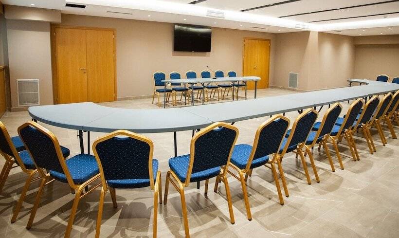 Doanesia Premium Hotel & Spa